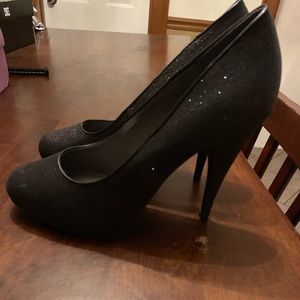 Size 10 Xappeal women’s pumps
